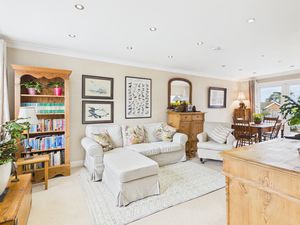 Sitting Room- click for photo gallery